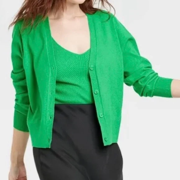 A New Day Women’s Medium Button Down Cardigan Sweater Bright Kelly Green V-Neck - Picture 10 of 13